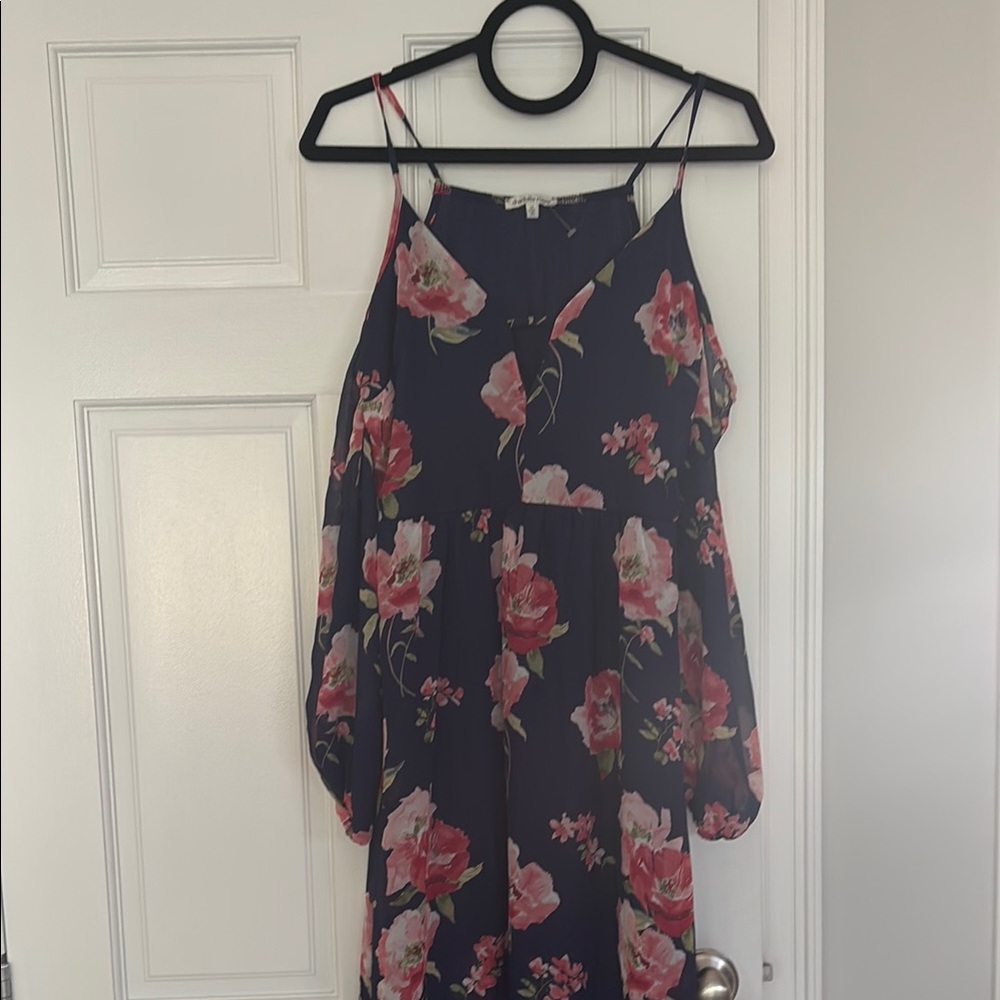 [Like 🆕] Charlotte Russe-Medium-Floral Navy Maxi Dress w/ sheer sleeves